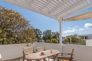 Livanios Studios, Adamas