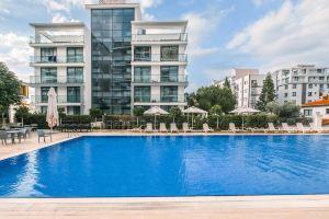 Gorgeous Residence in a Luxury Complex in Apart-hotel, Kyrenia