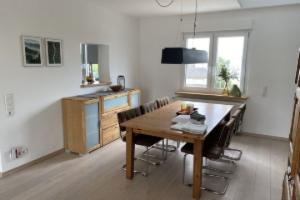 Lichtdurchflutete Ferienwohnung in-sayn am Rhein Apartments, Bendorf