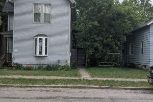 Nice little hideaway close to all the downtown amenities Hotel, Fort Wayne