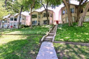 Stunning River Views and Cozy Comfort - Idyllic Vacation Haven Apartments, New Braunfels