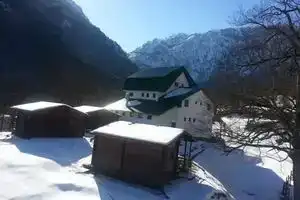 Ravnjak Hotel at Tara Springs Park, Dobrilovina