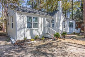 Forest Hills Manor w/ King Bed Hotel