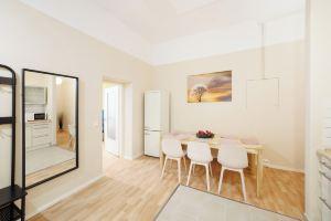 Grand Central Aprt. MITTE/Humboldt Forum/ MUSEUMSINSEL/BERLINER DOM/ Cottage, Berlin