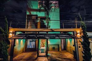 Morumbi Triplex House with Jacuzzi, Sao Paulo