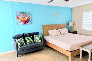 King Studio Steps from Sand + Resort Backyard, Cocoa Beach