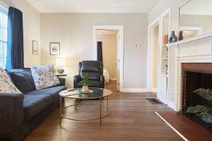 Spring Street Suites B / Stylish 3BD/1BA Apt, Evansville