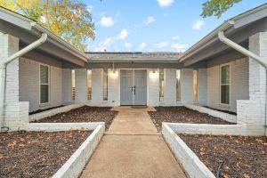 Luxury Escape - Pool, Hot Tub, Arcade, Games, BBQ & Outdoor Lounge! Hotel, Plano