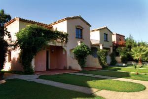 Simple Gem of le Dimore di 2 Bedroom Sleeps 6, Budoni