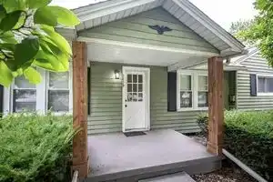 Simple and Sweet I 2 BR 1 BA Home in Apartments, Lansing