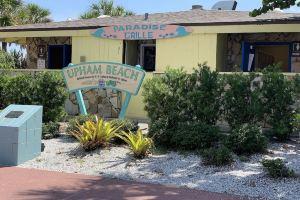 Stunning Beach Condo w/Coastal Flair ~Beachside/Poolside-1BR/Ground Floor Apartments, St Pete Beach