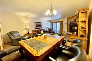 Charming Townhome with Private Hot Tub - Inviting Mountain Retreat Apartments, Frisco