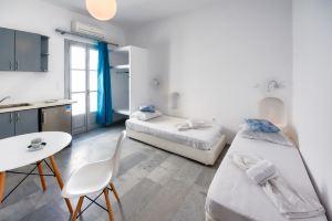 Depis Suites, Naxos Chora