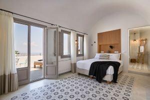Deluxe Suite with Outdoor Hot Tub - la Torre Hotel, Pirgos