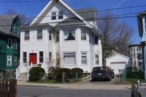 Holman Street Apartment, Brookline