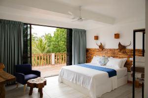Zeeo - Beachfront Hotel, Thulusdhoo
