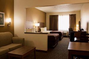HOTEL by IHG, El Paso