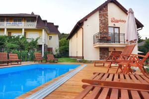 Barackvirág Apartmanház, Tihany