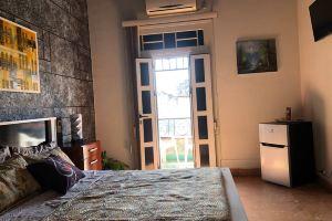 Lunass - Living with Art in Center 4 Hotel, Havana