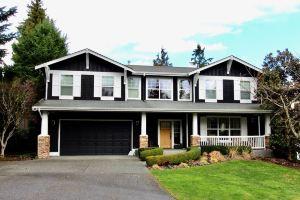 LOCATION JACKPOT Downtown. Spacious, Beautiful, Hot Tub, Fire Pit Hotel, Bellevue