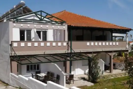 Soho Exclusive Suites, Skala Potamias