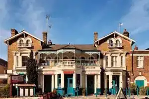 Bridge Park Hotel, London