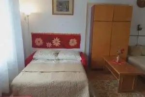 Nagyiék háza / Granny's House, Esztergom