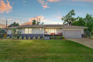 Convenient Access to Events and Dining - Stylish Retreat Hotel, Tulsa