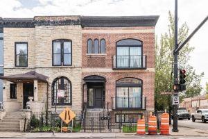 5 mins to the United Center! Cozy 2 bedroom apartment, Chicago