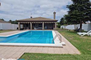 Pure Life Home Apartments, Sancti Petri