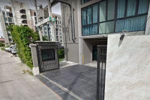 Naptel Bearing Hotel, Bang Na