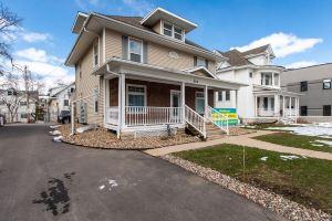 8032-3 Blocks to Mayo-Sale Cute Studio on Main Floor 8032, Rochester