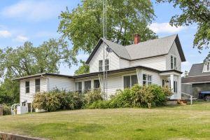 Gather the Fam! Close to everything, Home Theater, 2 Kitchens, 2 Living Rooms!, Wisconsin Dells