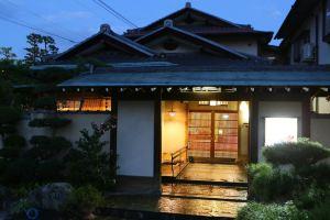 Mine Hotel, Fuefuki