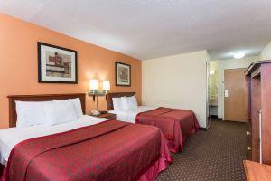 Days Inn & Suites by Wyndham/Normal IL, Bloomington