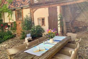 Erholung mit Hof-idylle & Kamin im Einmaligen Denkmal von 1477, 120qm, Parkpl Hotel, Quedlinburg