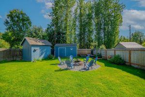 Midnight Sun Getaway, 5 min. from the Airport! SAUNA & Deck Hotel, Anchorage