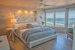 Unequalled Artist Owned 7th Floor Paradise! Direct Oceanfront! Meet an Octopus! Hotel, Ormond Beach