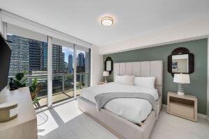 ICON W BRICKELL BY IMD VACATION RENTALS SPLENDID OCEAN VIEW 2BR/1BA Apartments, Miami