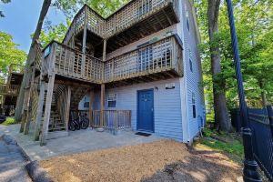 Safe & Secure 2br near UKPD in Lex - Rest easy, walk 2 UK Apartments, Lexington