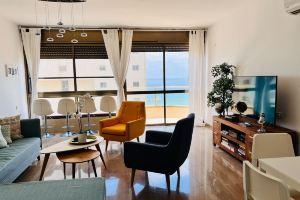 Elegant Apt with Balcony & Sea View by FeelHome Apartments, Netanya