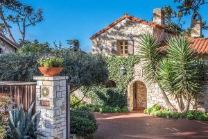 LX22: Luxury Estate by the Sea Hotel, Carmel