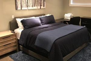 Luxury Wrigleyville condo steps from Wrigley Apartments, Chicago