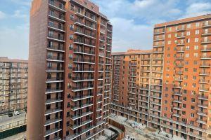 Chic 1-bedroom apartment in awesome. City centres, airport and train st, Tashkent