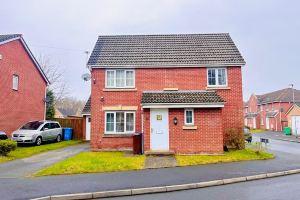 Stylish 4-Bed Retreat – 15 Mins to AO Arena & City Centre Hotel, Manchester