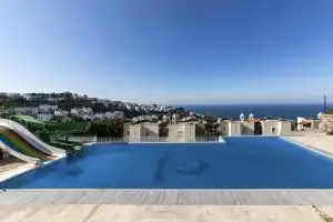 Comfy Villa with Lovely View in Gundogan Bodrum, Guendogan