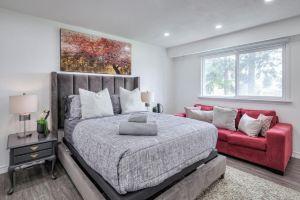 Luxury 3BR Villa, Barrie