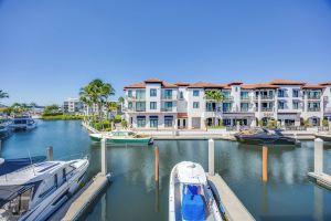 Luxury Bay Residence Apartments, Naples