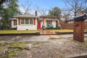 Hickory Haven 3Br Elegant Downtown Hidden Gem Apartments, Florence