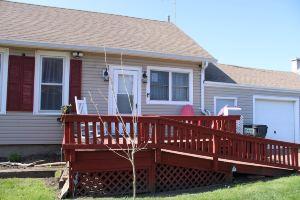 NEWLY UPDATED in 2024! 3 bedroom 1 bath beach house. 8 minutes to Cedar Point!, Sandusky